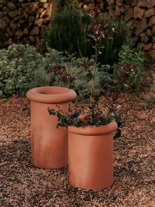 travischild.store Modern Rollo Plant Pot