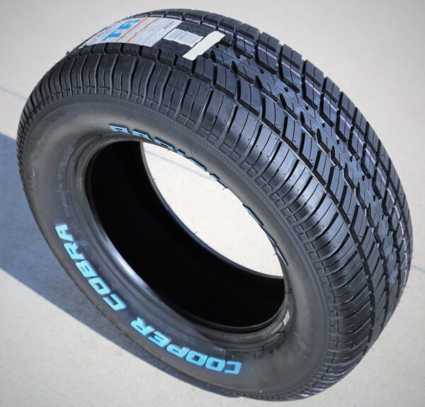 3c527c2e5c7e44cfb97602f18ac05ba5 Tire Cooper Cobra Radial G/T 225/70R15 100T (RWL) A/S All Season