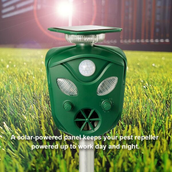 ebe8281a63504f7b896582ab5e311da0 2021 New 360 Degree Solar animal Repeller