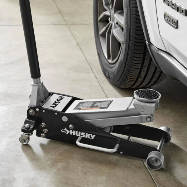 f2d03c8e65704ba3ba7f4dafa9d22d7d 3-Ton AluminumSteel Car Jack HPL4751